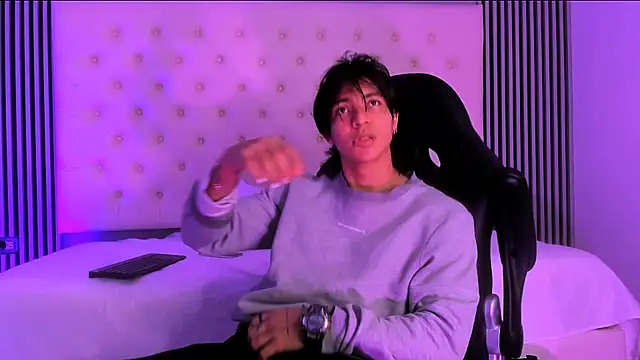 toji luxxer online show from 11, 11, 2025