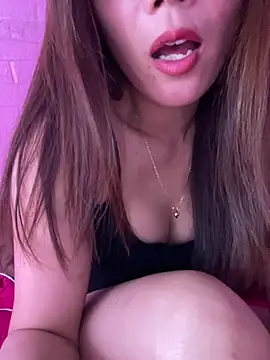 Moon pusy online show from 7, 3, 2026