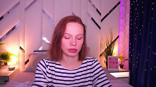 Snapshot of ShyySiren chatting on 2, 3, 2026 ShyySiren online show from 2, 3, 2026