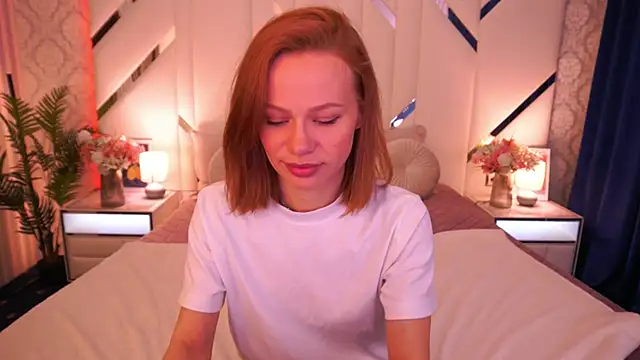 Snapshot of ShyySiren chatting on 2, 4, 2026 ShyySiren online show from 2, 4, 2026