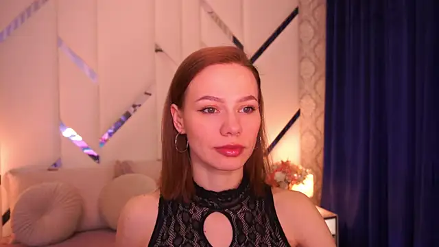 Snapshot of ShyySiren chatting on 8, 4, 2026 ShyySiren online show from 8, 4, 2026