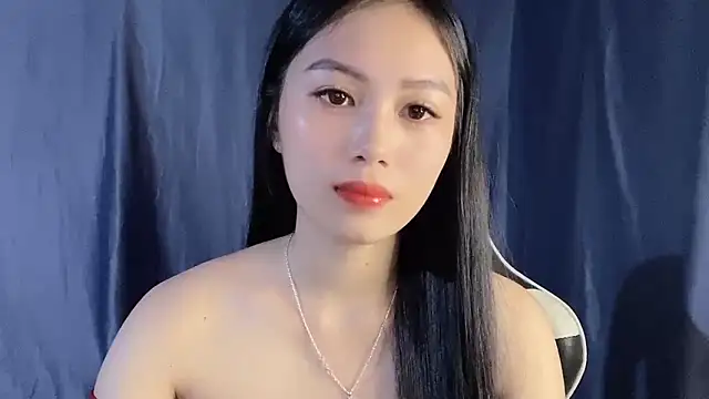 Lyly4757 online show from 17, 9, 2025