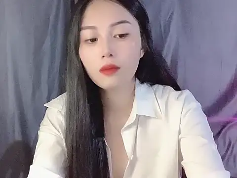 Lyly4757 online show from 19, 10, 2025