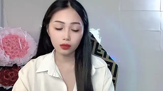 Lyly4757 online show from 28, 10, 2025