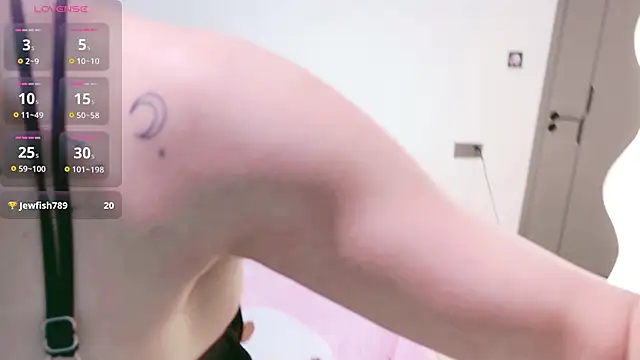 Snapshot of schoolgirl-nurse chatting on 19, 1, 2026 schoolgirl-nurse online show from 19, 1, 2026