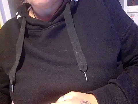 Snapshot of Milf_Lady_Frankfurt chatting on 28, 9, 2025 Milf Lady Frankfurt online show from 28, 9, 2025