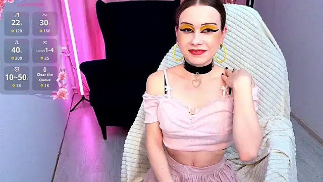 Snapshot of KarenSmitht chatting on 3, 10, 2025 KarenSmitht online show from 3, 10, 2025