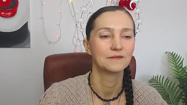 Snapshot of TayaFinch chatting on 2, 5, 2026 TayaFinch online show from 2, 5, 2026