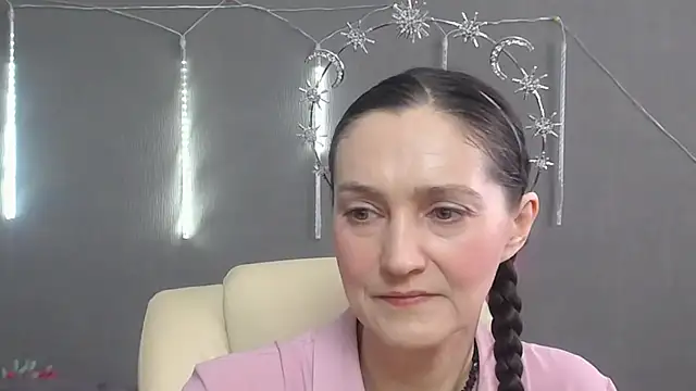 Snapshot of TayaFinch chatting on 8, 5, 2026 TayaFinch online show from 8, 5, 2026
