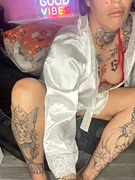 DIRTY PAISLEY X online show from 24, 10, 2025