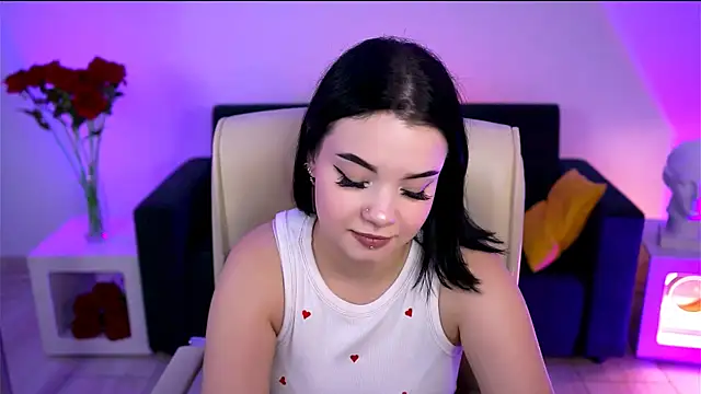 Snapshot of leslierowe_ chatting on 21, 9, 2025 leslierowe online show from 21, 9, 2025