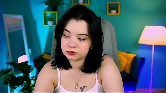 leslierowe  online show from 18, 11, 2025