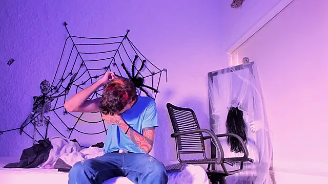 Snapshot of j_martony chatting on 21, 10, 2025 j martony online show from 21, 10, 2025