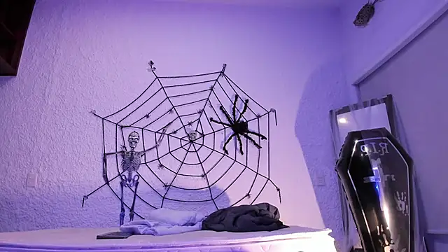 Snapshot of j_martony chatting on 29, 10, 2025 j martony online show from 29, 10, 2025