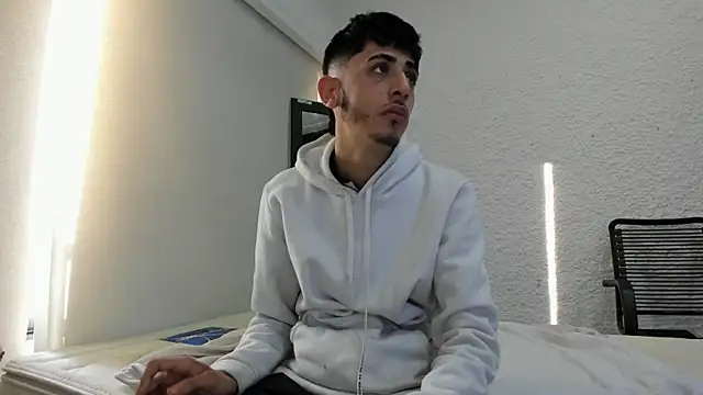 Snapshot of j_martony chatting on 27, 11, 2025 j martony online show from 27, 11, 2025