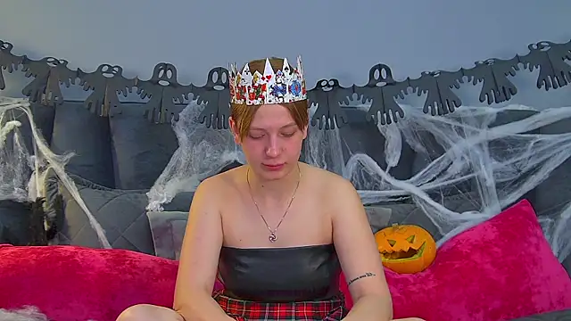 Snapshot of BeatriceBinoche chatting on 29, 10, 2025 BeatriceBinoche online show from 29, 10, 2025