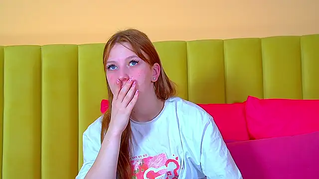 Snapshot of BeatriceBinoche chatting on 29, 11, 2025 BeatriceBinoche online show from 29, 11, 2025