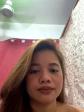 yoursexyladyLory19 online show from 7, 1, 2026