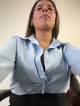 EMILIIA RICHTER   online show from 8, 5, 2026