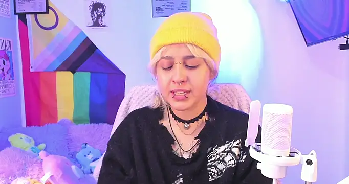 NekoWaifu online show from 12, 11, 2025