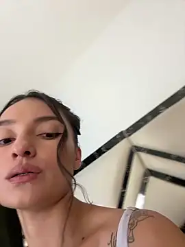 MiaKane99 online show from 9, 4, 2026