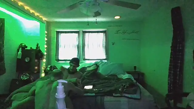 Snapshot of versatilevortex chatting on 4, 2, 2026 versatilevortex online show from 4, 2, 2026