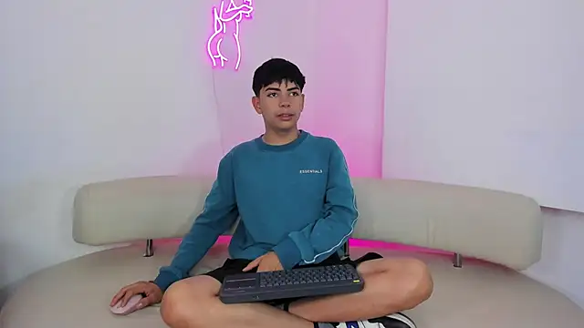 Peter chase online show from 4, 10, 2025