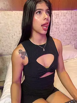 Ambersfoxx online show from 4, 11, 2025