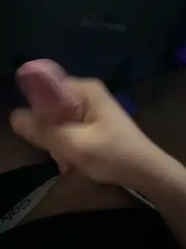 Snapshot of jstntz chatting on 2, 11, 2025 jstntz online show from 2, 11, 2025