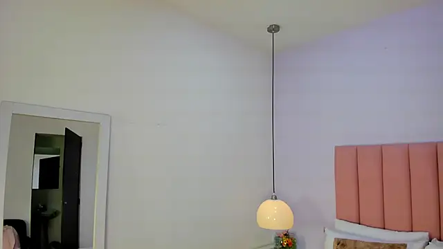 Amy Ferreira online show from 9, 11, 2025