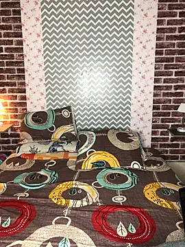 KaMila M00N online show from 1, 10, 2025