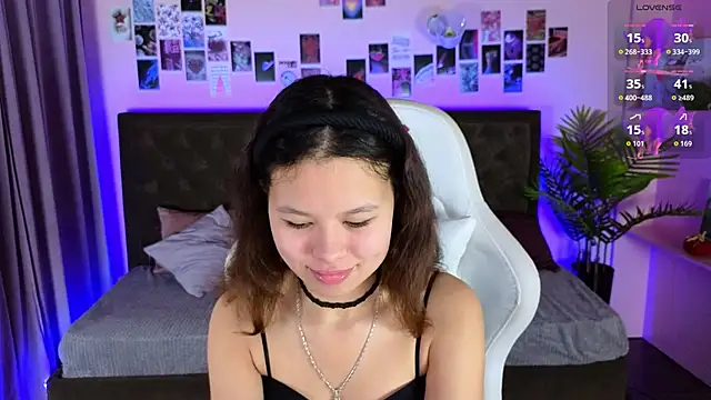 Snapshot of moco_choco chatting on 28, 11, 2025 moco choco online show from 28, 11, 2025