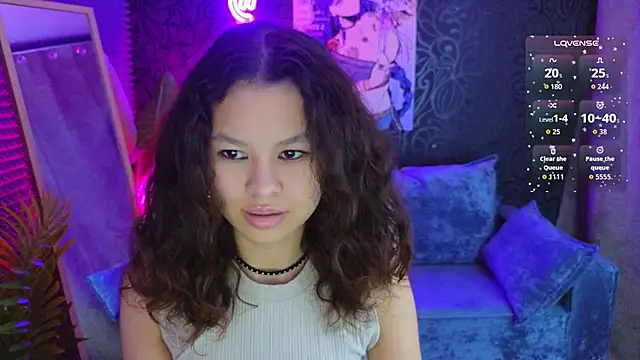 Snapshot of moco_choco chatting on 17, 12, 2025 moco choco online show from 17, 12, 2025