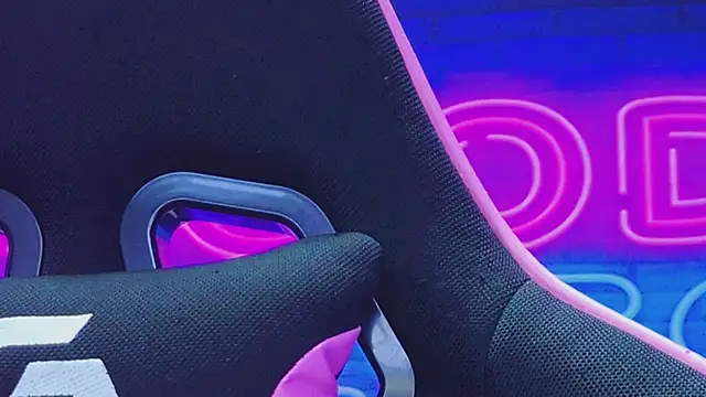 CoraVex online show from 6, 2, 2026