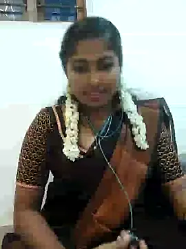 Snapshot of TAMIL_AMMUKUTTYY chatting on 18, 9, 2025 TAMIL AMMUKUTTYY online show from 18, 9, 2025