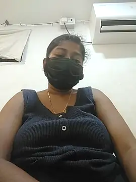 Snapshot of TAMIL_AMMUKUTTYY chatting on 18, 10, 2025 TAMIL AMMUKUTTYY online show from 18, 10, 2025