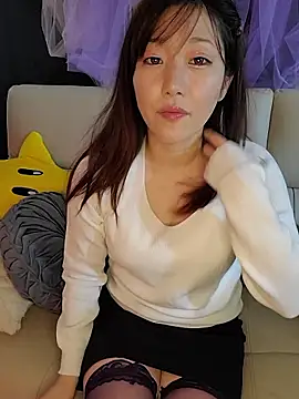 M Kaede online show from 28, 11, 2025