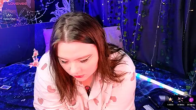 Marshmallowbeauty online show from 23, 11, 2025