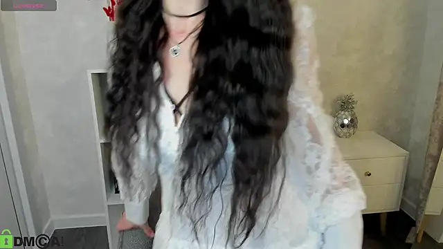 Stella Leon online show from 15, 10, 2025