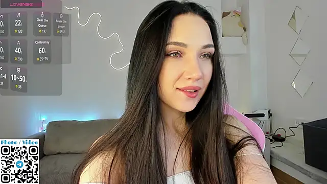 Helen Spark online show from 27, 10, 2025