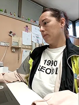 bichota85 online show from 5, 11, 2025