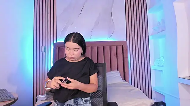 Snapshot of LunaWiill_ chatting on 24, 9, 2025 LunaWiill online show from 24, 9, 2025