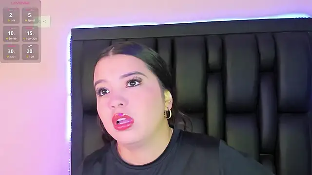 Snapshot of LunaWiill_ chatting on 14, 11, 2025 LunaWiill online show from 14, 11, 2025