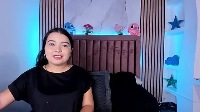 Snapshot of LunaWiill_ chatting on 24, 11, 2025 LunaWiill online show from 24, 11, 2025