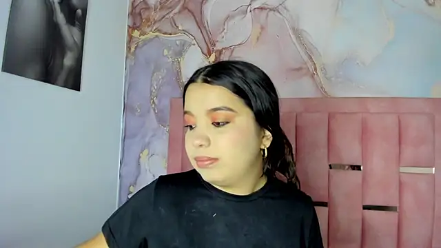 Snapshot of LunaWiill_ chatting on 27, 11, 2025 LunaWiill online show from 27, 11, 2025