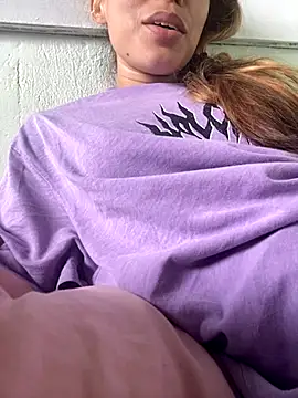 loirinhaaa online show from 12, 11, 2025