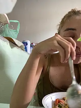 loirinhaaa online show from 3, 3, 2026