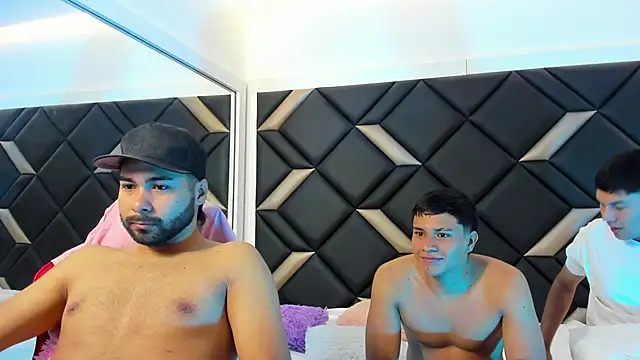 Hot Threesomee online show from 21, 11, 2025