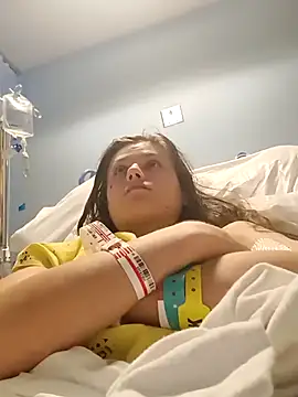 Snapshot of cicithtbitch chatting on 31, 10, 2025 cicithtbitch online show from 31, 10, 2025