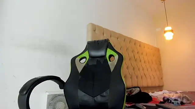 Naomis 35 online show from 13, 12, 2025